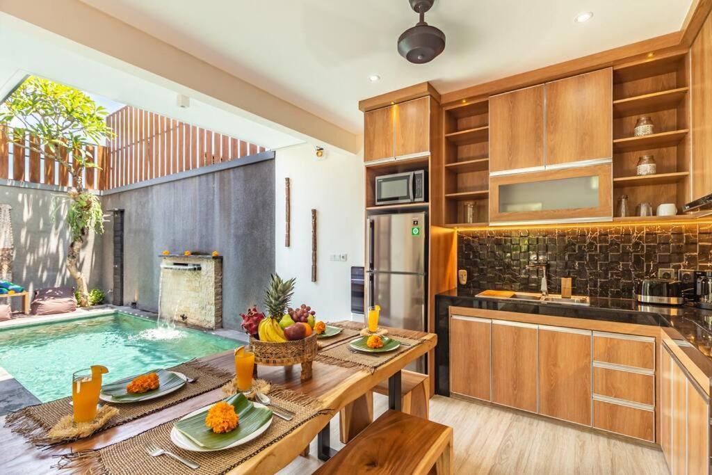 Villa Promo Cheerful 3bd Cosy In Berawa With Private Pool Canggu (Bali)