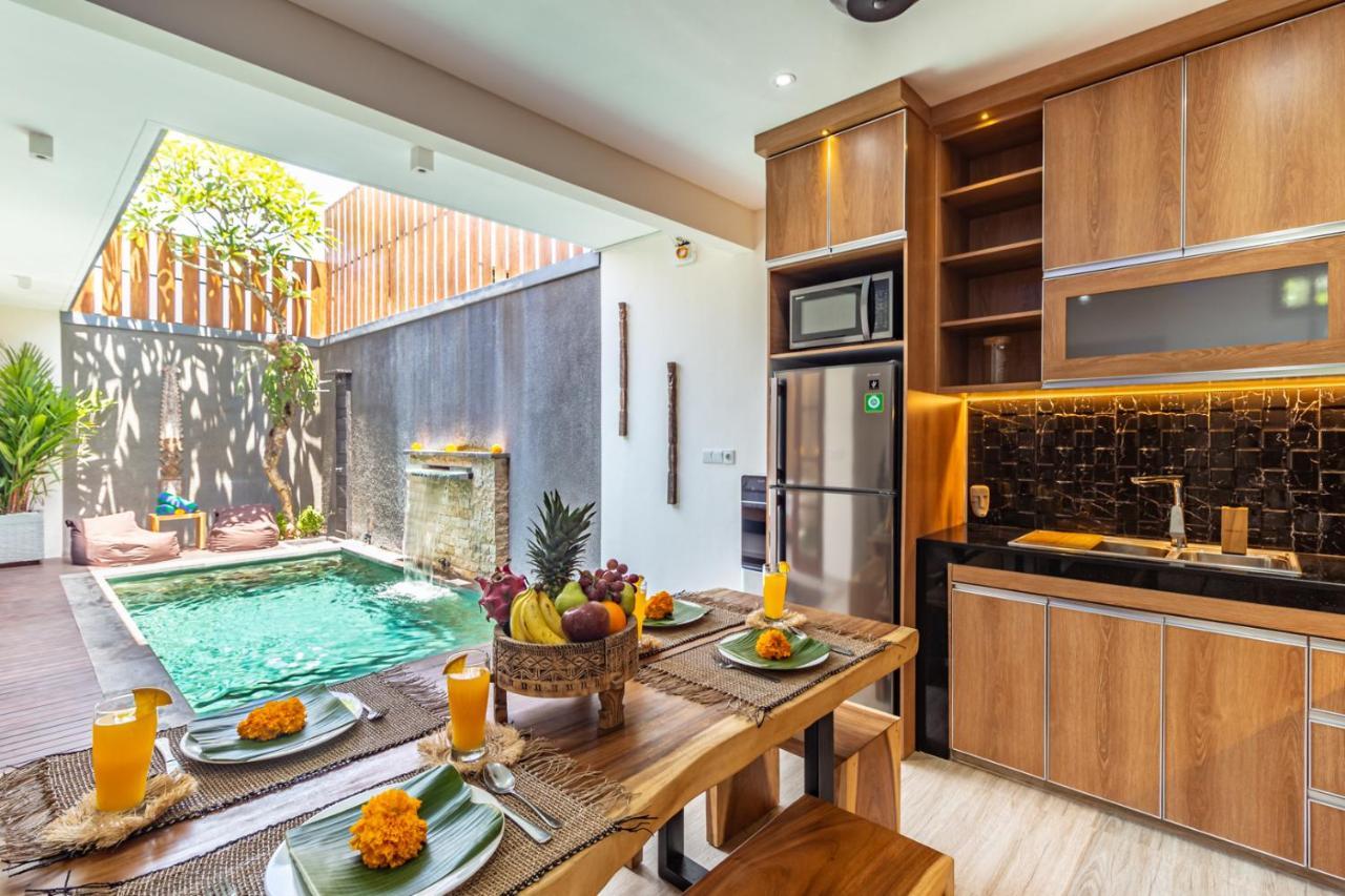 Promo Cheerful 3bd Cosy In Berawa With Private Pool